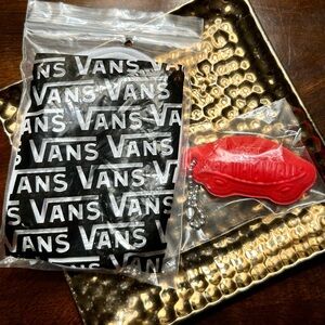 Vans Off The Wall Red Puffy Skateboard Keychain & Vans Shoelaces